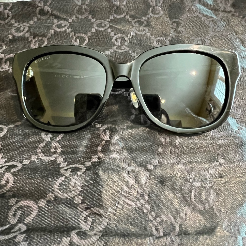 Gucci 1409 Sunglass - Picture 9 of 16